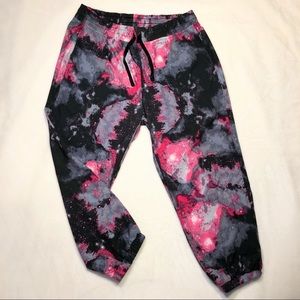 Reflex Galaxy Print Capri Joggers in Pink & Black